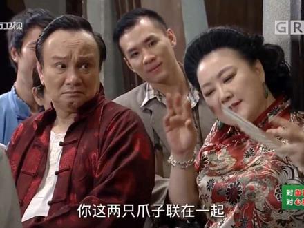 看着七十二家房客赏月过中秋。
