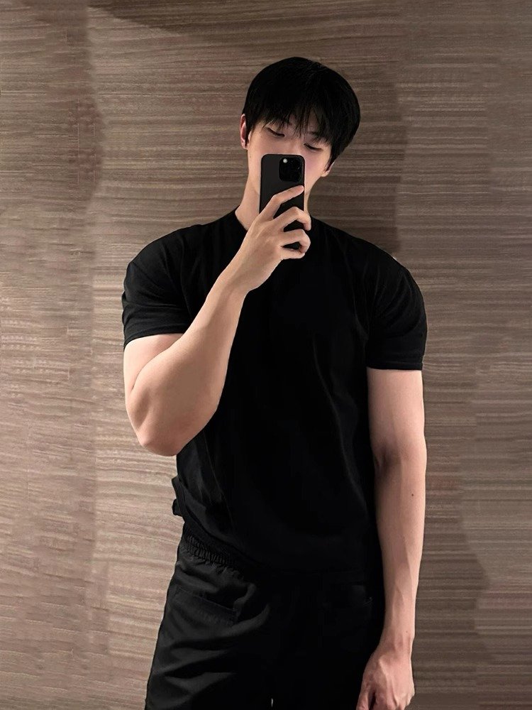 黑色冰丝速干短袖男款夏季凉感弹力修身小领