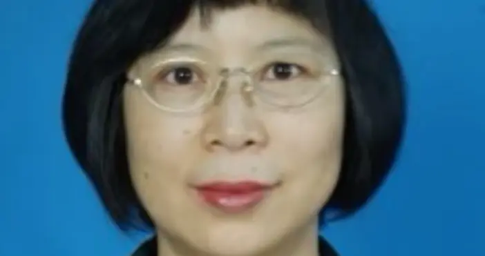 63岁南开教授于良芝去世，她让流浪汉能进图书馆，热搜一个字都没