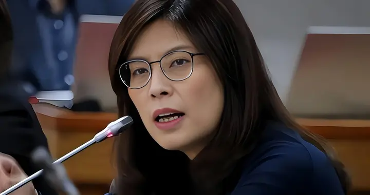 撕破脸硬刚！郑丽文在陆下战书，赖清德破防了，急调台军试射导弹