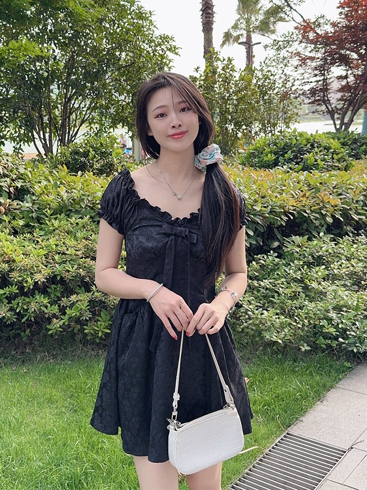 法式微醺🖤小黑裙
