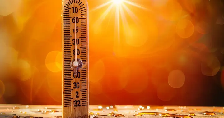 超40℃，多省破历史极值高温，北方为何又热又湿？