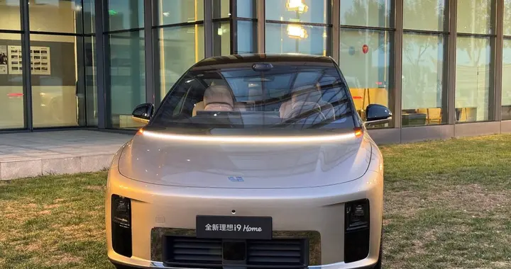 理想i9，把MEGA的“理想”装进SUV