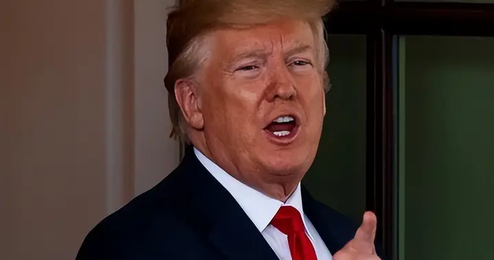 特朗普关税换格陵兰岛？欧盟打响“护岛”保卫战