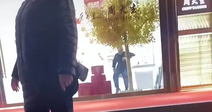 济南一周大生店员与顾客起争执，反问“买得起吗？”店方回应来了