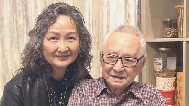 半全场滴神：她一张嘴，我手里的瓜子都掉了