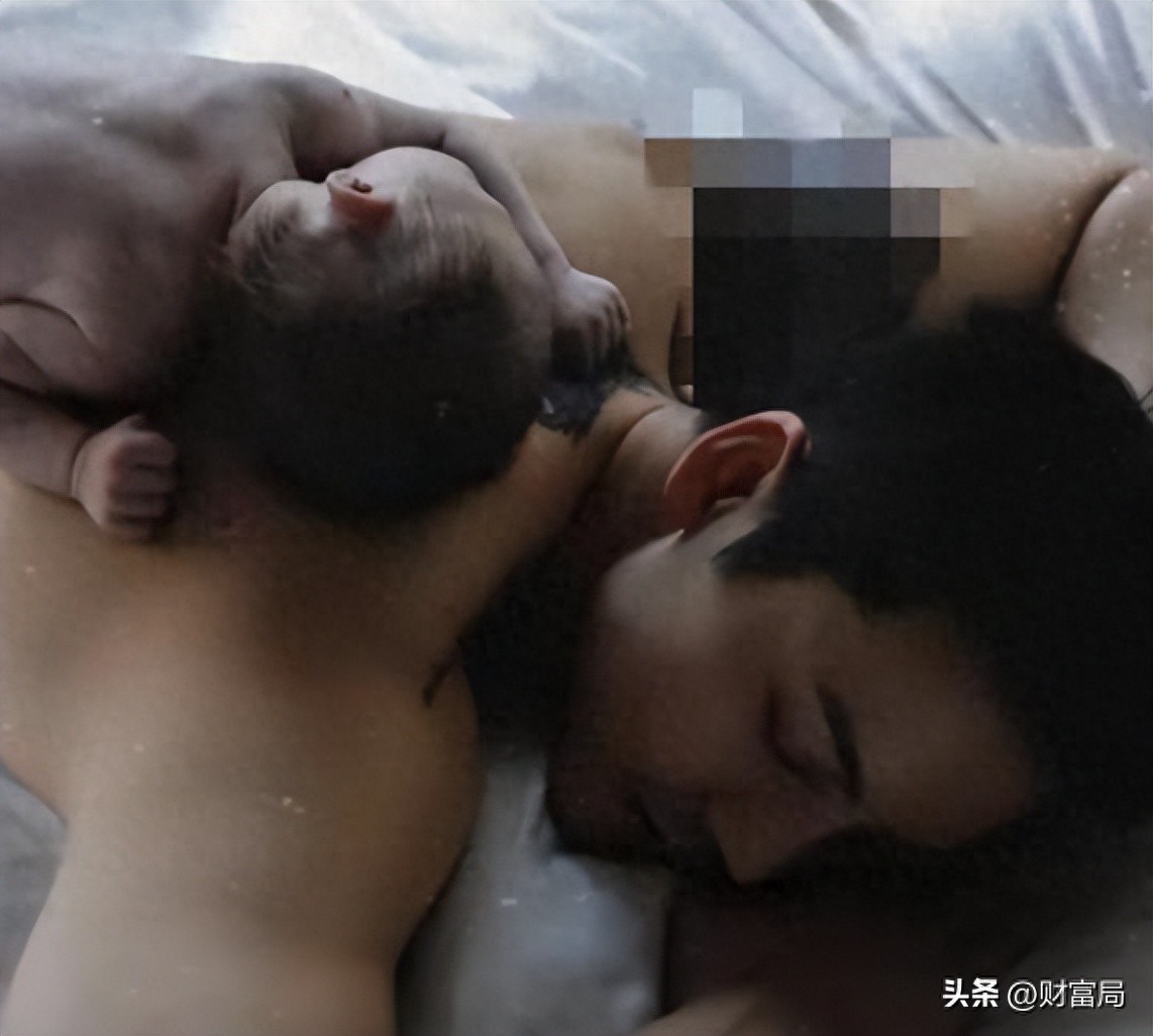 陈伟霆得子仅7月，迅速套现近3000万，何穗做出选择和杨颖一样