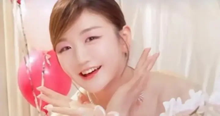 陈梦穿纱裙化身花仙子庆32岁，办个人工作室，未来可能进入娱乐圈