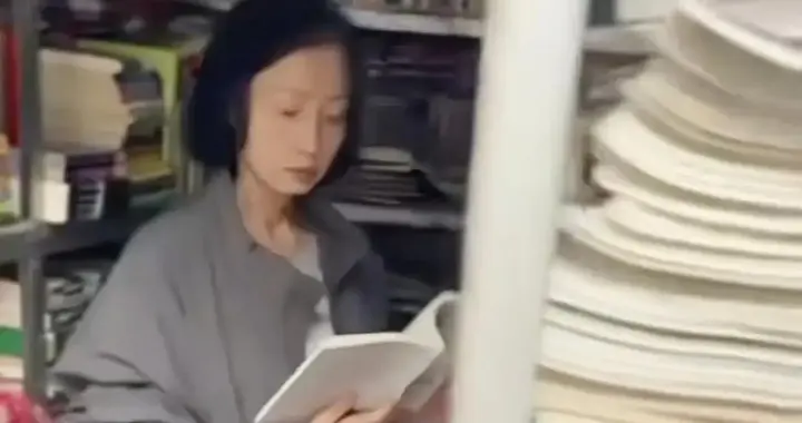 出轨风波三天后，保剑锋开放评论区，黄慧颐点赞比何珈好漂亮留言