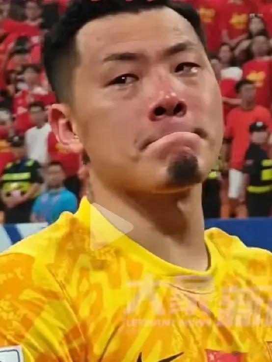 王大雷哭了！为国效力20多年一直没成功过，这次终于扬眉吐气了！