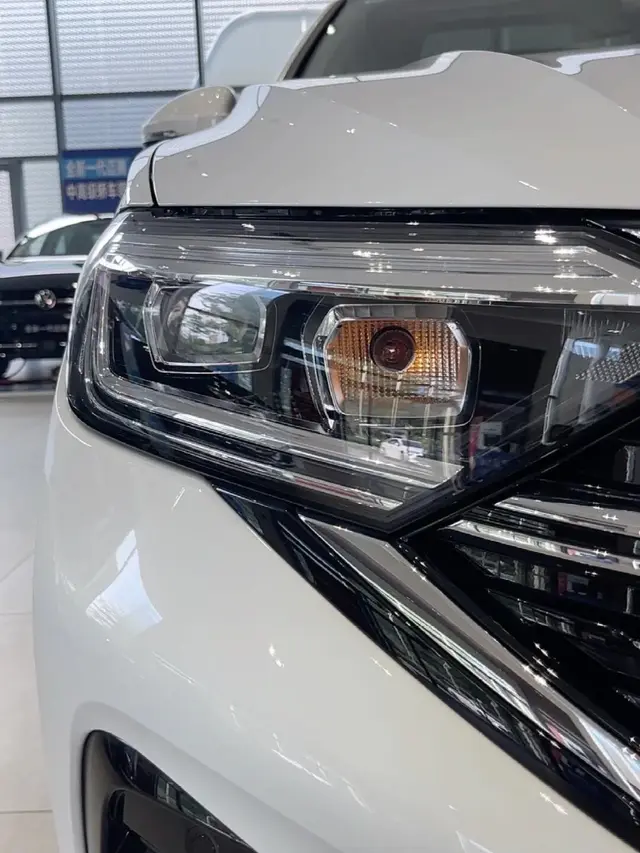 速腾焕新启航，绘制年轻派全场景出行理想蓝图