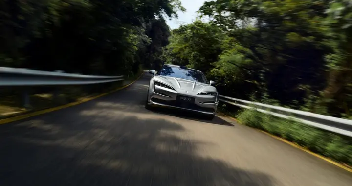 仰望2025：以极致产品力，兑现中国高端汽车的所有想象