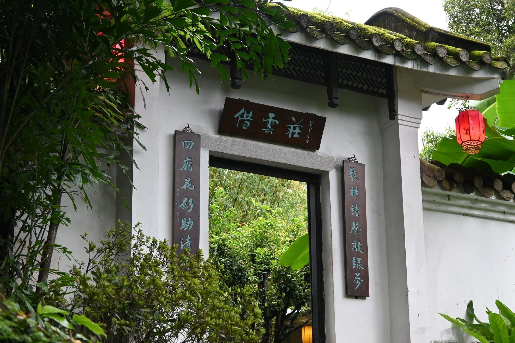爱在有我的城市1.0碎碎念三十几度又热又闷还下暴雨的广州，见证了万千少...