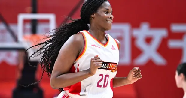 34分封神！布朗打疯了，山西换帅险胜，WCBA总决赛重回同一起跑线