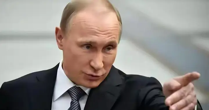 俄军压箱底秘密武器发威！高超灌顶打击险些斩断“西方大鱼”