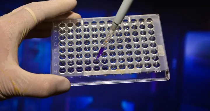 连瓶子钱都不让日本赚？国产的光刻胶专用玻璃瓶已经上线