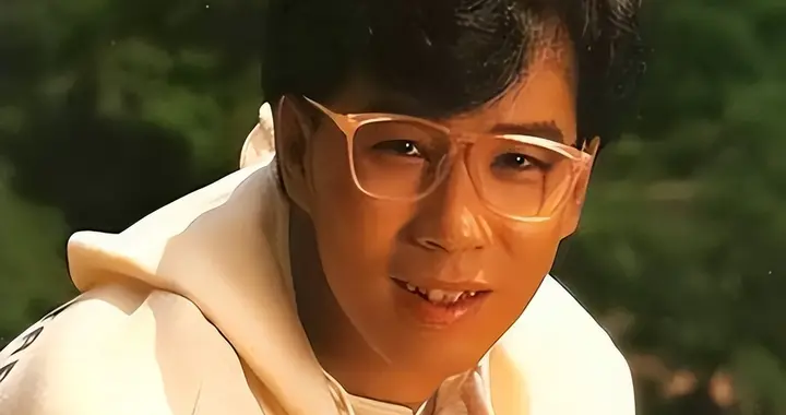 车祸瘫痪后，被妻子扔养老院23年，昔日的“歌王”现在怎么样了