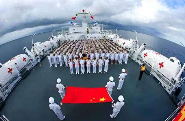 辽宁舰玩“冷启动”？突然调头北上，飚船600公里，直逼日本本土