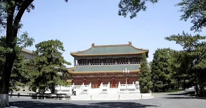 85年中国大使馆迁新址后，查出35枚窃听器，上面印着“中国制造”