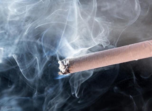 提醒老烟民：这4种香烟被列入“黑名单”，快看看有你在吸的吗？