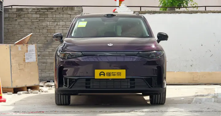 家用6座SUV，全系配8295芯片+激光雷达，看看这款零跑C16怎样？