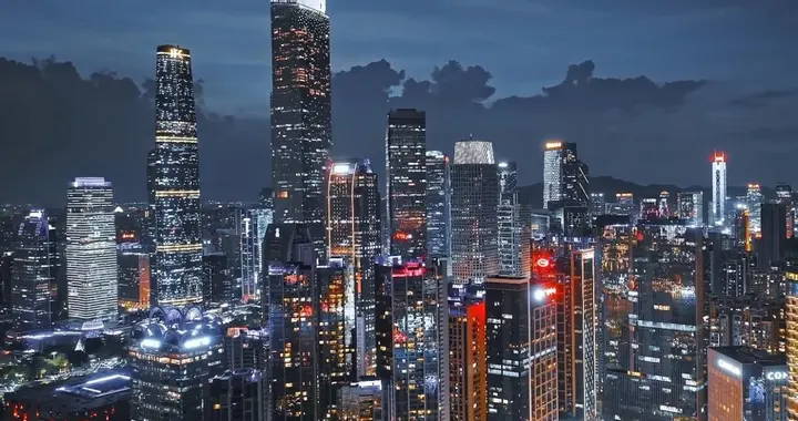 上半年GDP首个破7万亿，广东继续第一，但第二名正悄悄靠近