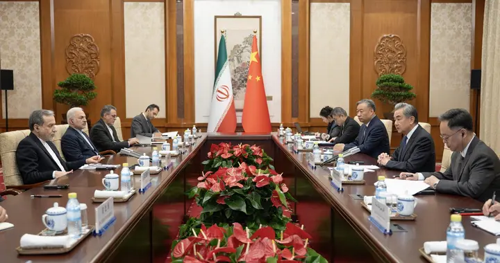 阿拉格齐到访北京，中国亮明一关键立场，伊朗这回心里有底了