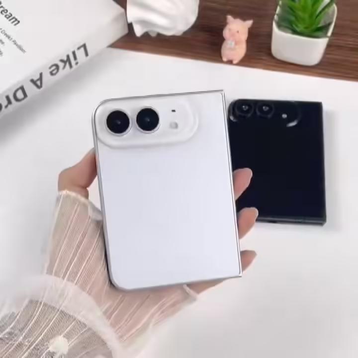 憋了数年终于亮相！iPhone Ultra 折叠机，想买还得排队到年底？