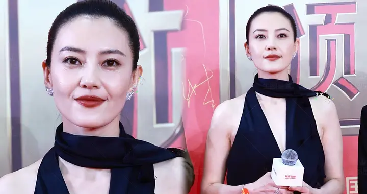 关晓彤ES仙女裙国内首穿，高圆圆深V诱惑，都不敌宋佳的三叠穿