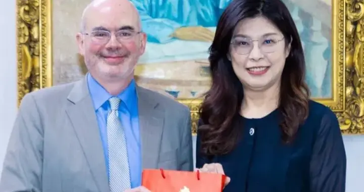 国民党副主席在大陆三天，回岛后点名批评“美国钦差”