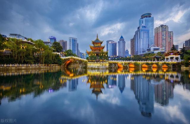 贵阳楼市太硬气了，贵阳楼市5月观山湖房价突破1万