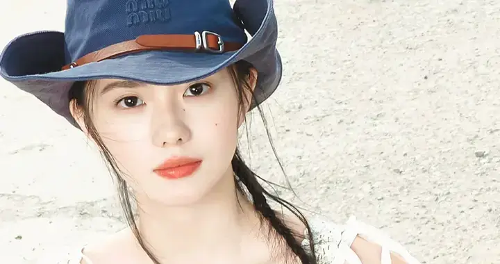 美女壁纸-第6463期-刘浩存