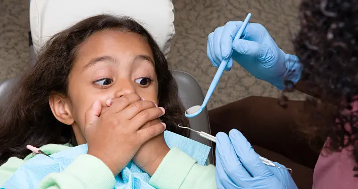 牙都拔完了，大夫为什么叫我待半个小时再离开