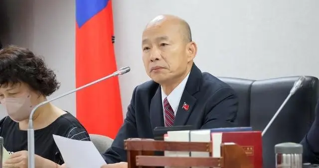 韩国瑜怒骂傅崐萁，朱立伦紧急约谈，卢秀燕、柯志恩各怀心思
