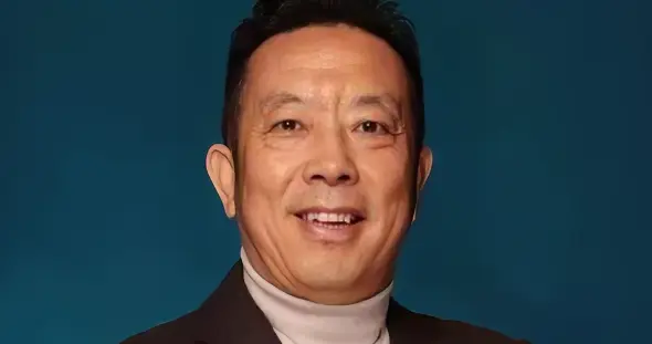 灵魂拷问：贾国龙、闫学晶舆论风波的矛盾定性与网络戾气消解之道