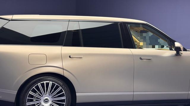 试车手MIX：小鹏GX这套隐私玻璃挺变态