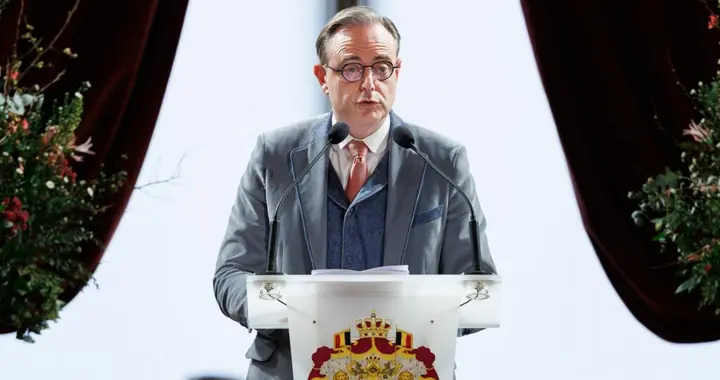 比利时首相致信欧盟要求对华强硬，此前却称中国是合作门户