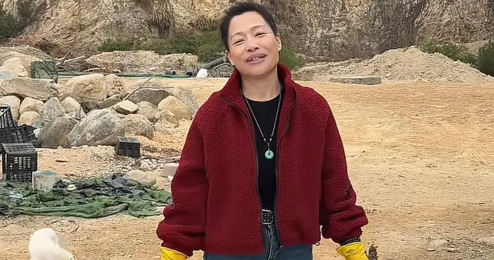 看谢浩男战友—海军家年夜饭的六个菜