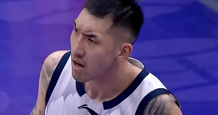 CBA太刺激！山东男篮连败争四无望，北控闯进前12，上海队20连胜