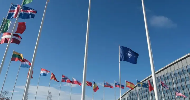 俄乌冲突新拐点:俄军攻占乌东要地，乌方紧急求援北约