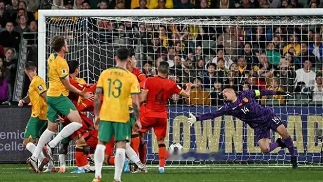 国际足联更新！国足输球揪出2大水货，伊万摊牌，黄健翔一针见血