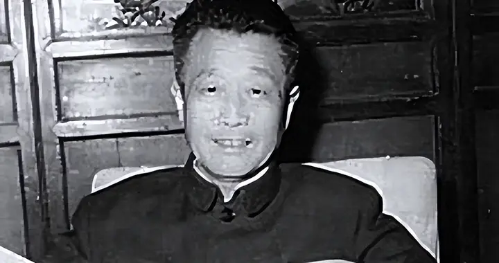 杜聿明下令处决7名解放军，副参谋长当面拦下，多年后他感激涕零