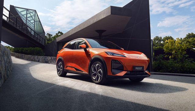 15万预算买啥SUV？这三款新能源车续航破千，配置拉满