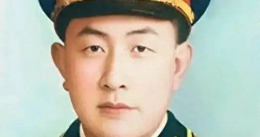 他协助粟裕指挥战斗，两个月后悄然离职，12年后重逢，粟才知原因