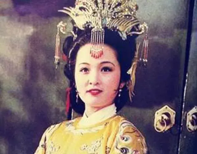 《红楼梦》里，贾元春为何对林黛玉有那么大的恶意？