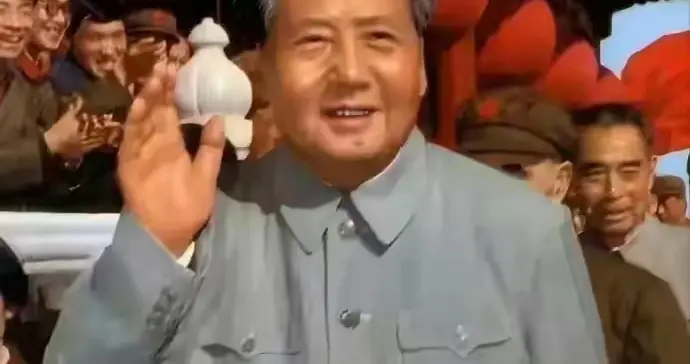 今天，所有中国人都该做这件事：为伟人献上一朵鲜花🌹