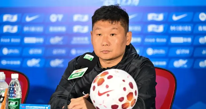 铜梁龙六轮不败刘建业：我们的目标是保级！球迷：能不能不恶心我