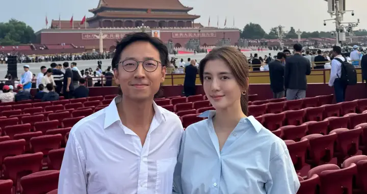 林峰可能没想到，吴千语这天晒照赢得10万人点赞，她真赢麻了！