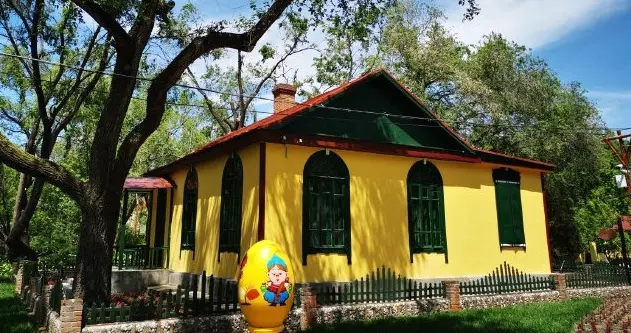 太阳岛的遗憾：真正的百年俄式木屋早已消失，眼前全是后建仿品
