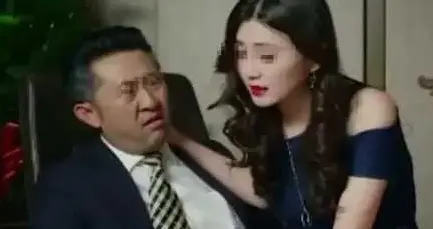 三年赚30亿，女秘书换了11个，老总终于变心了！